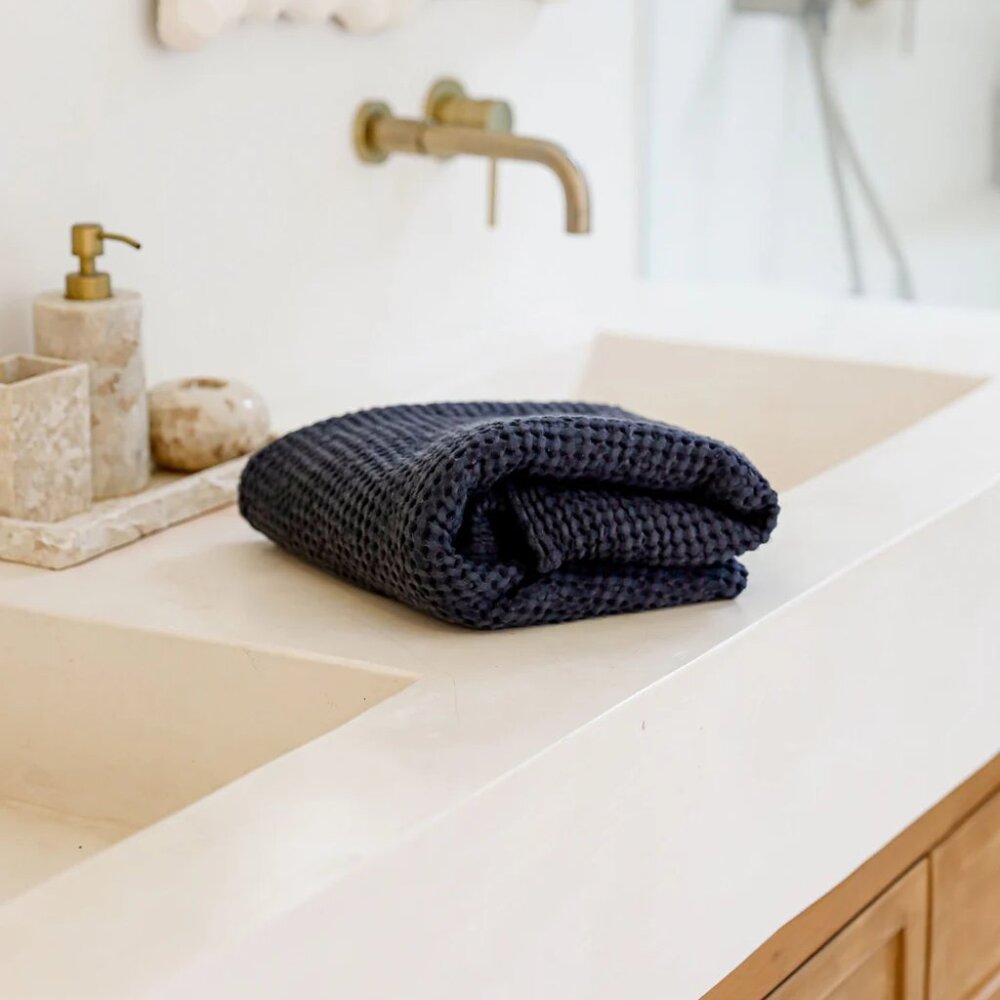 2 Towels - Magic Line Waffle Kitchen Towel - Forest Green - Picture 5 of 15